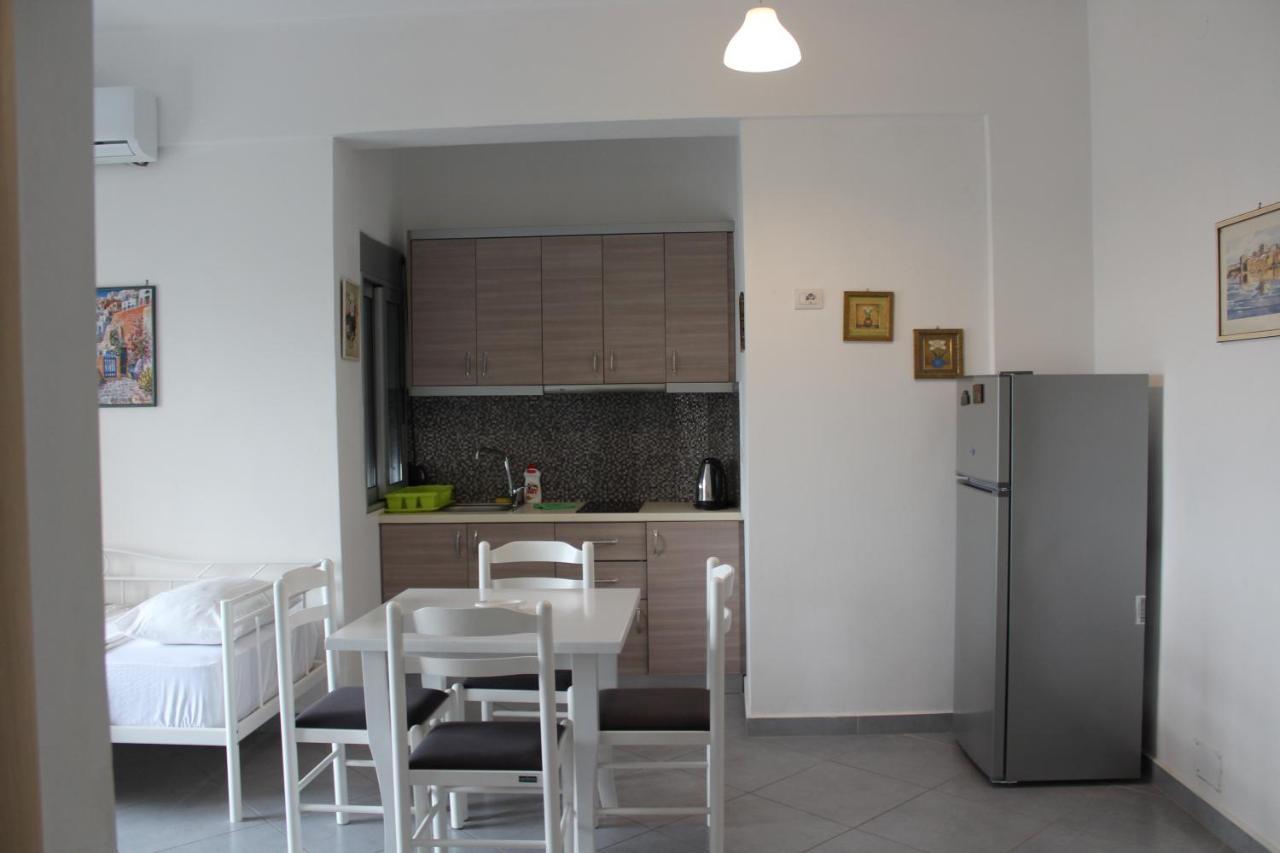 Margaritas Apartments Sarandë Exteriör bild