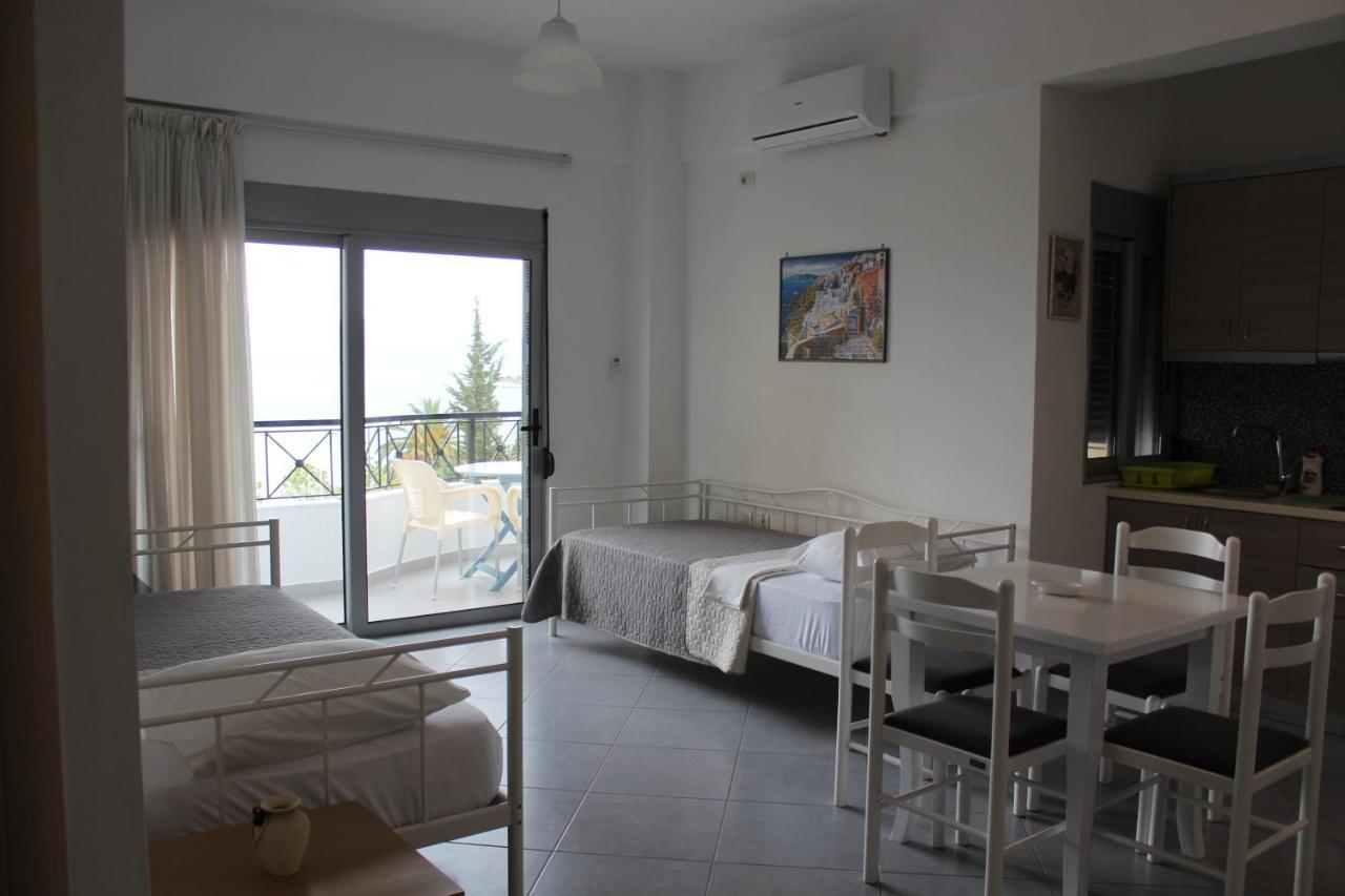 Margaritas Apartments Sarandë Exteriör bild